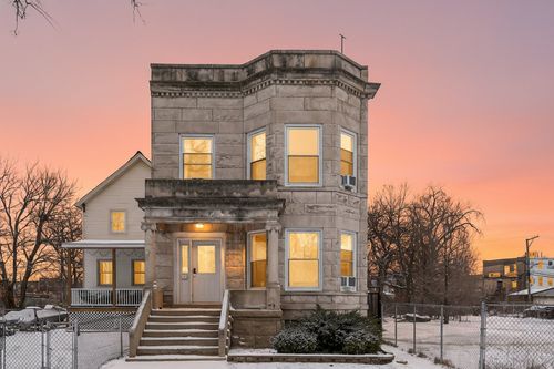 7027 S Harper Ave, Chicago, IL, 60637-4824 | Card Image