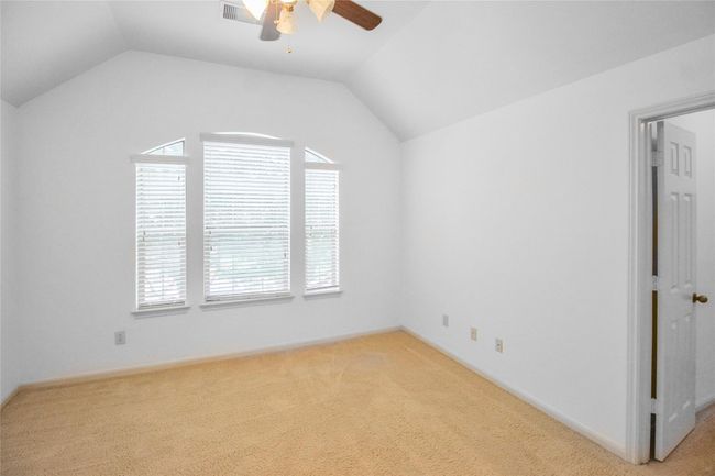 13204 Quiet Lake Ln, House other with 5 bedrooms, 4 bathrooms and 2 parking in Pearland TX | Image 22