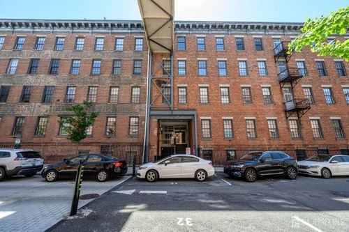 apt-205c-187 Wayne St, Jersey City, NJ, 07302-6301 | Card Image