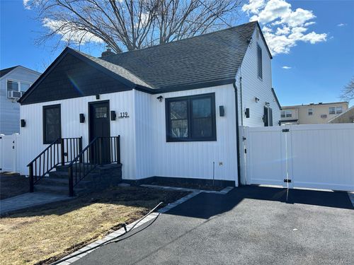 119 Grant Blvd, North Bellmore, NY, 11710-2304 | Card Image