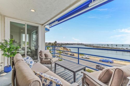 4052 Garfield St, Carlsbad, CA, 92008-7401 | Card Image