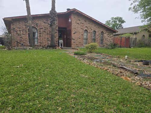 14635 Lorne Dr, Houston, TX, 77049-4410 | Card Image