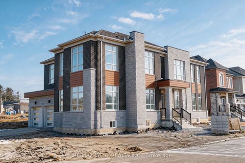 8 Tarbox Avenue, Caledon, ON, L7C0A8 | Card Image