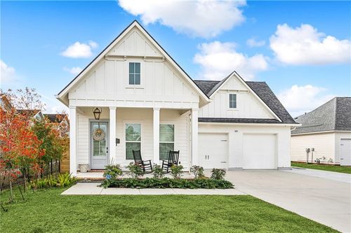 2209 Archwyck Cir, Covington, LA, 70433-7311 | Card Image