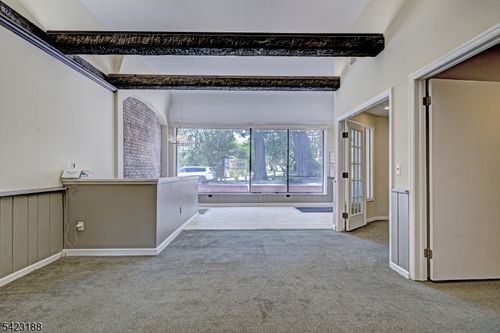 538 Bloomfield Ave, Verona, NJ, 07044-2001 | Card Image