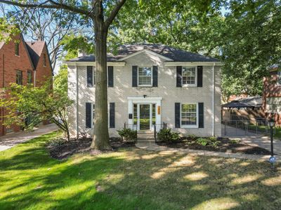 1421 Buckingham Road, House other with 3 bedrooms, 3 bathrooms and null parking in Grosse Pointe Park MI | Image 2