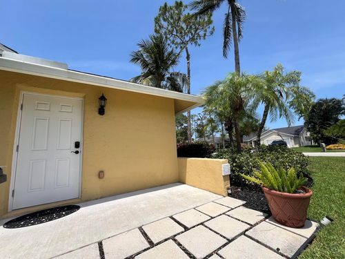 side-apartment-14393 Horseshoe Trace, Wellington, FL, 33414 | Card Image