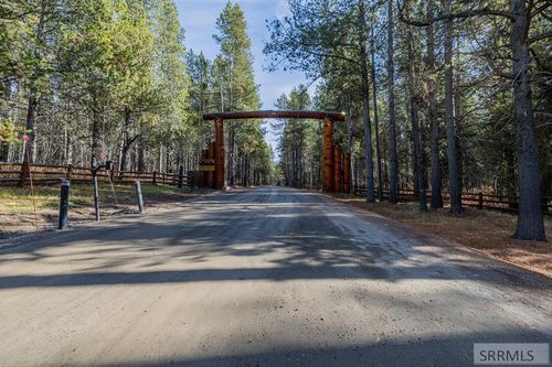 1663 Shadow Run, Ashton, ID, 83420-7721 | Card Image