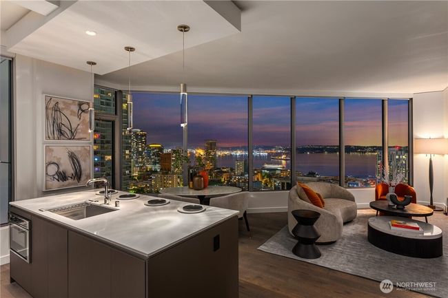 Licensed photo from prior model #2704 | Image 17