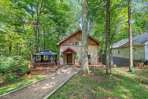 6448 Quail Dr, Nineveh, IN, 46164-9552 | Card Image