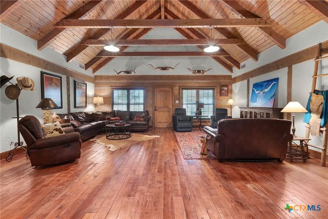 92 N Us Highway 281, Home with 3 bedrooms, 2 bathrooms and null parking in Lampasas TX | Image 22