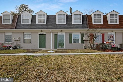 a-12-1722 Village Green Dr, HYATTSVILLE, MD, 20785-4159 | Card Image