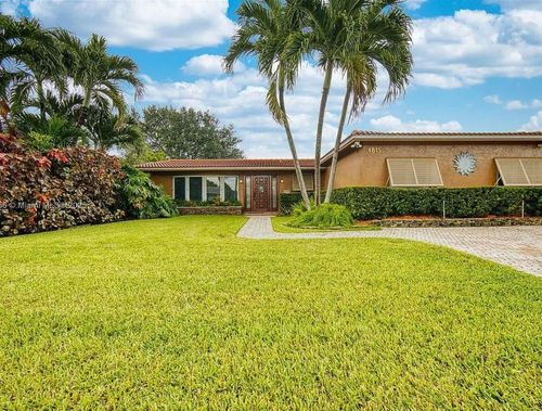 4815 Cleveland St, Hollywood, FL, 33021-4740 | Card Image
