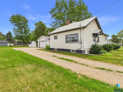 612 S Cedar St Street, Canton, SD, 57013 | Card Image