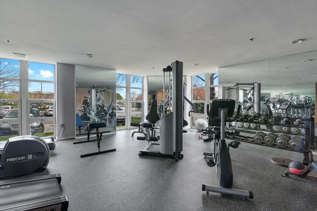 APT-1107 - 250 E Harbortown Dr, Condo with 2 bedrooms, 2 bathrooms and null parking in Detroit MI | Image 21