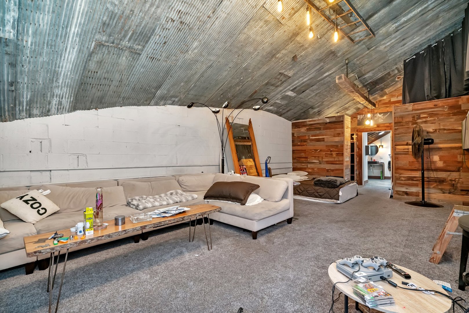 Commercial Sale in Chicago 3