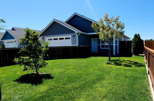 3860 Anthem Ave, White City, OR, 97503-1845 | Card Image
