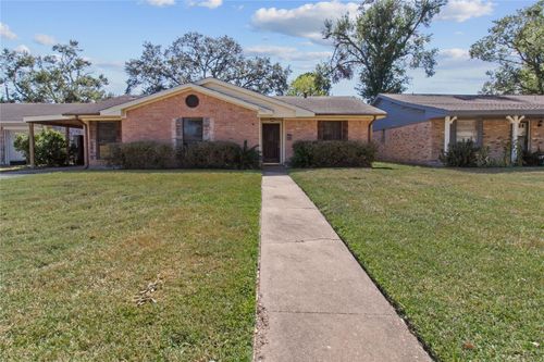 5511 Verdome Ln, Houston, TX, 77092-4153 | Card Image