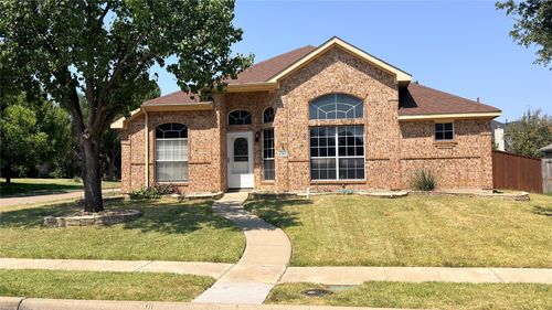2301 Stratford Dr, Mesquite, TX, 75150-7817 | Card Image