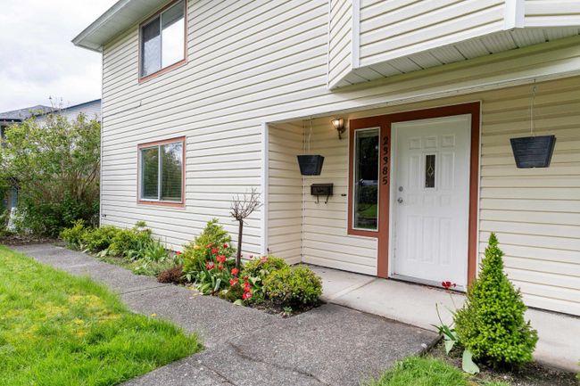 23385 124 Avenue, House other with 3 bedrooms, 2 bathrooms and 4 parking in Maple Ridge BC | Image 5