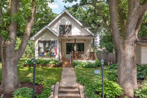 529 Arthur St, Hopkins, MN, 55343-8413 | Card Image
