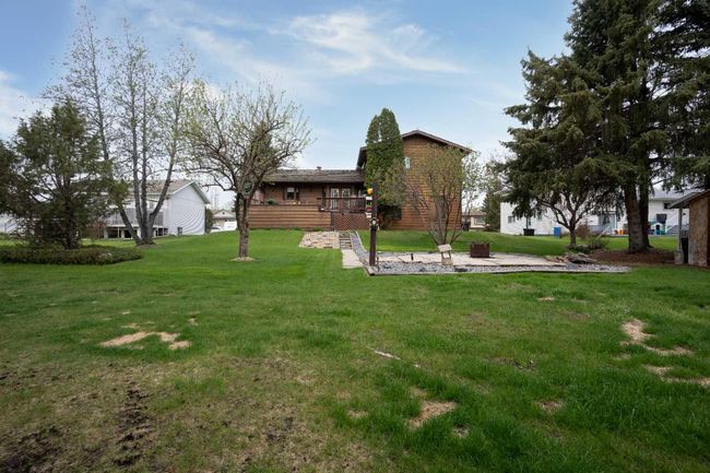 33 Mackenzie Dr, House other with 3 bedrooms, 3 bathrooms and 4 parking in Sedgewick AB | Image 4