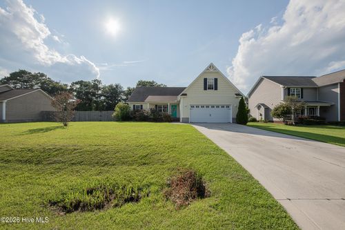 131 Louie Ln, Jacksonville, NC, 28540-9334 | Card Image