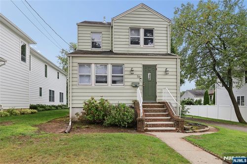 56 Hallberg Ave, Bergenfield, NJ, 07621-2616 | Card Image