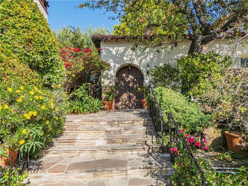9-10966 Strathmore Dr, Los Angeles, CA, 90024-2471 | Card Image