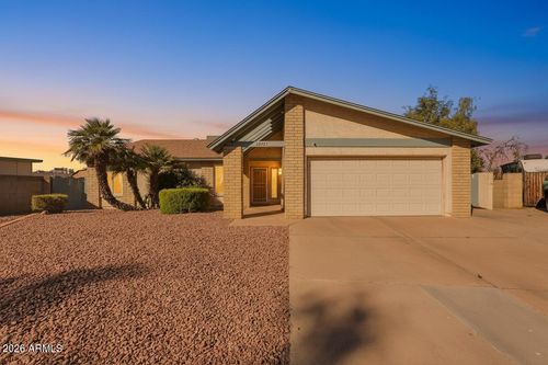10121 W Montecito Avenue, Phoenix, AZ, 85037 | Card Image