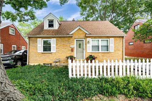 2608 California Ave, Kettering, OH, 45419-2764 | Card Image