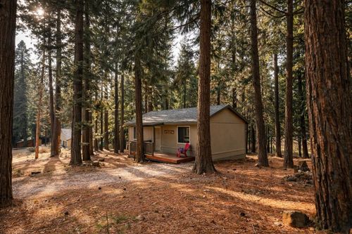 2117 Blackridge Trl, Quincy, CA, 95971-9211 | Card Image