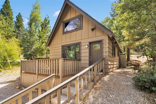 33198 Arrowbear Dr, Running Springs, CA, 92382-7588 | Card Image