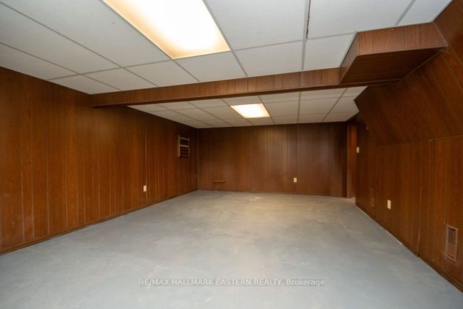 2449 Lansdowne St W, House other with 3 bedrooms, 1 bathrooms and 6 parking in Cavan Monaghan ON | Image 33