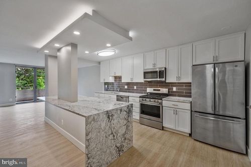 apt-618-5101 River Rd, BETHESDA, MD, 20816-1565 | Card Image