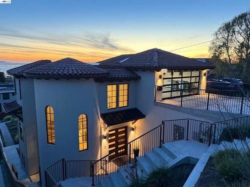 1024 Grizzly Peak Blvd, Berkeley, CA, 94708-1526 | Card Image