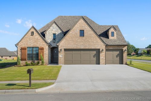2600 W Twin Oaks St, Broken Arrow, OK, 74011 | Card Image