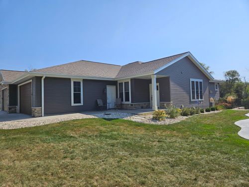 W7986 County Rd S, LAKE MILLS, WI, 53551 | Card Image
