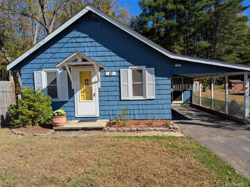 10 Hickory Ave, Port Jervis, NY, 12771-3724 | Card Image