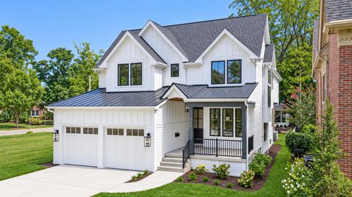 664 N Webster St, Naperville, IL, 60563-3056 | Card Image