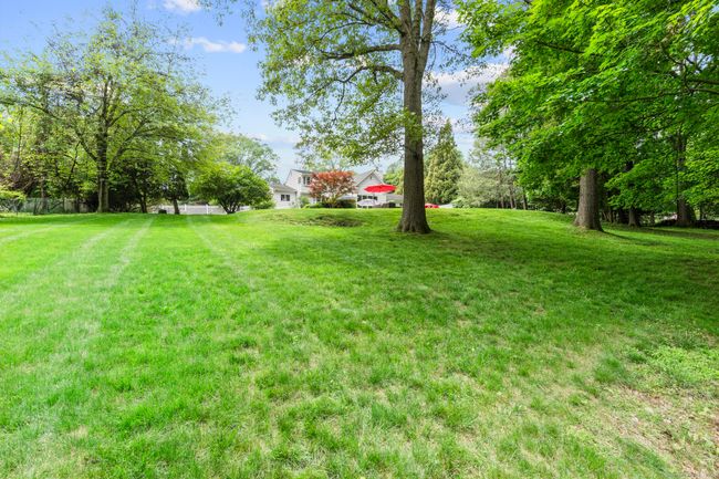 22 Douglas Dr, House other with 4 bedrooms, 3 bathrooms and null parking in Norwalk CT | Image 37