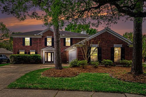 2101 Shadow Bay Cir, League City, TX, 77573-6621 | Card Image