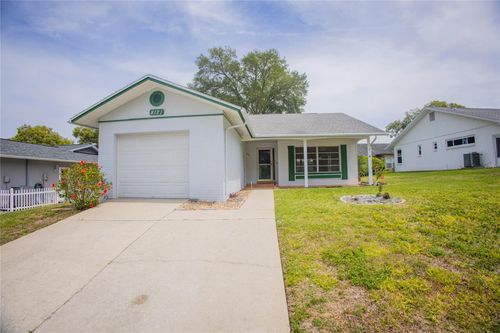 8121 Casuarina Dr, PORT RICHEY, FL, 34668-3008 | Card Image