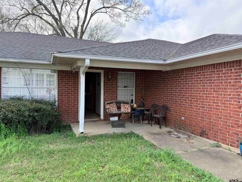 425 Neches St, Jacksonville, TX, 75766-2404 | Card Image