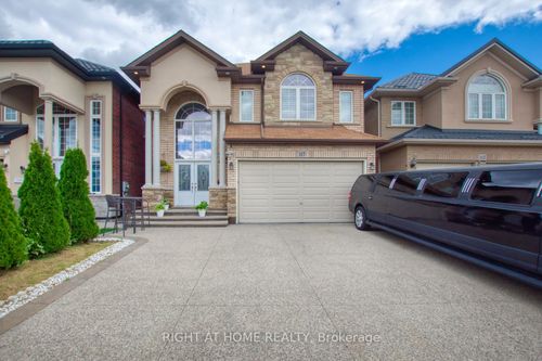 117 Chartwell Cir, Hamilton, ON, L9A0C4 | Card Image