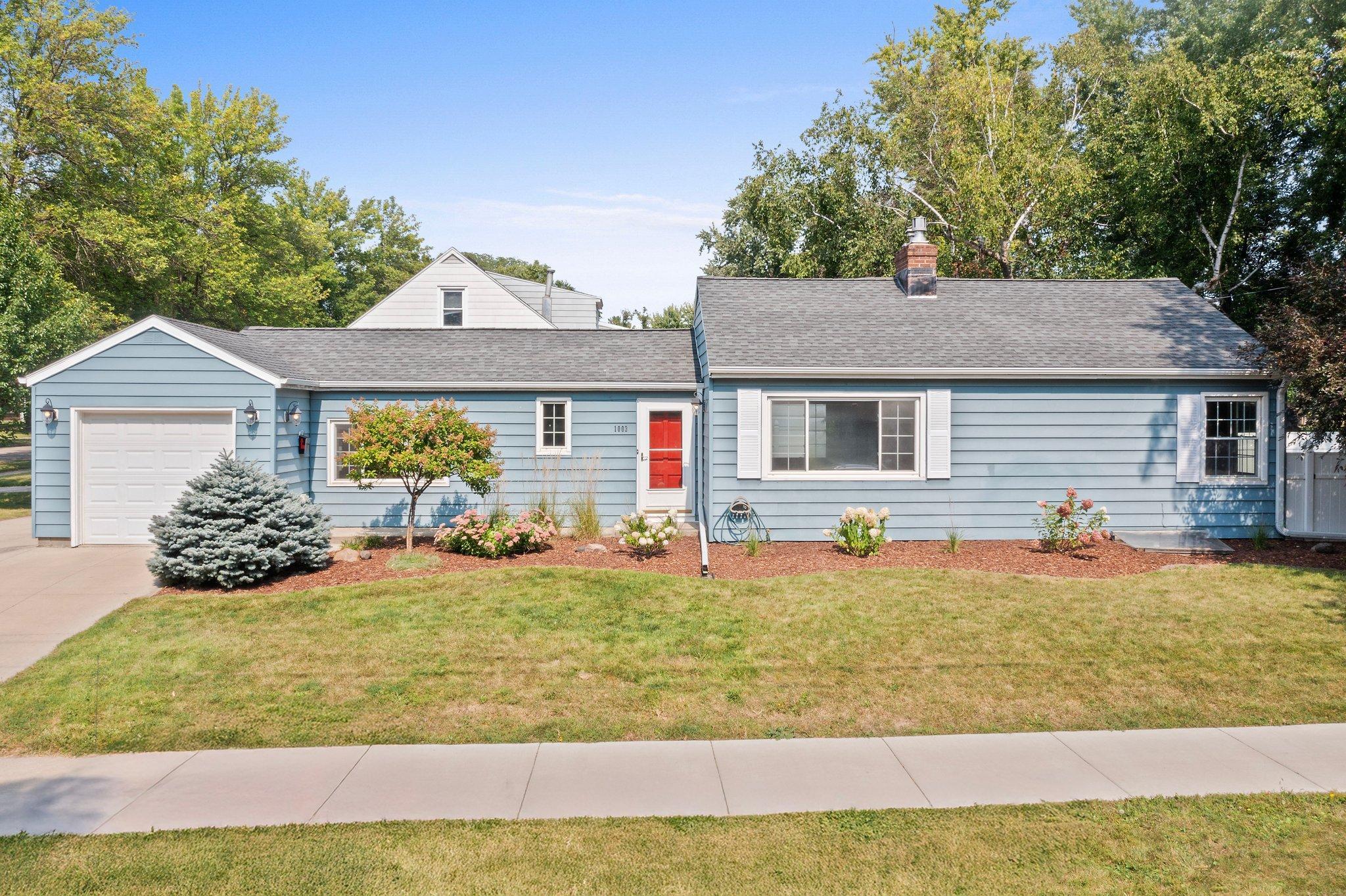 10th St, Rochester, MN 55906