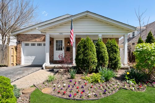 1041 Forest Ave, Deerfield, IL, 60015-2920 | Card Image