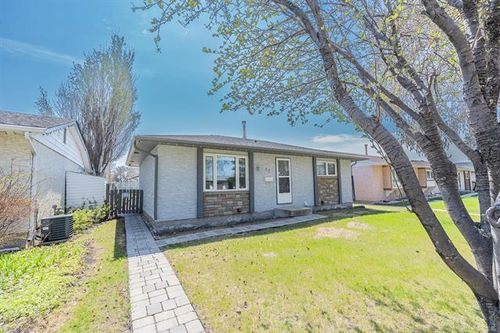 22 Currie Cres, Winnipeg, MB, R2R0Y2 | Card Image