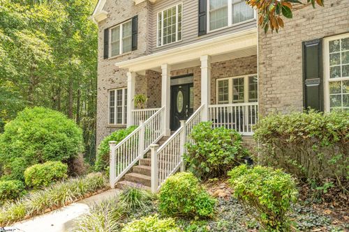 207 Devonhurst Dr, Seneca, SC, 29678-5753 | Card Image