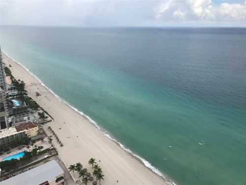 5104-18201 Collins Ave, Sunny Isles Beach, FL, 33160-5107 | Card Image